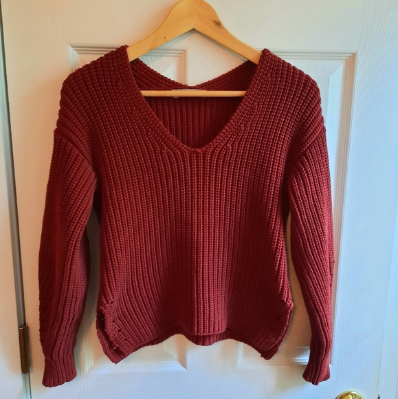Everlane Sweaters - Everlane Cotton Blend V-Neck Sweater
